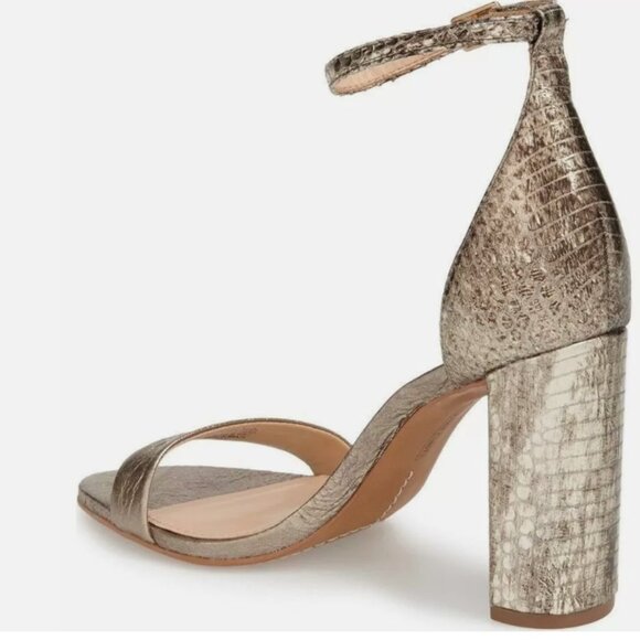 Vince Camuto Mairana Gold Nugget NIB Size 10 - Picture 2 of 5